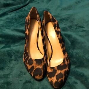 Leaped high heals, Nine West! Worn a couple times